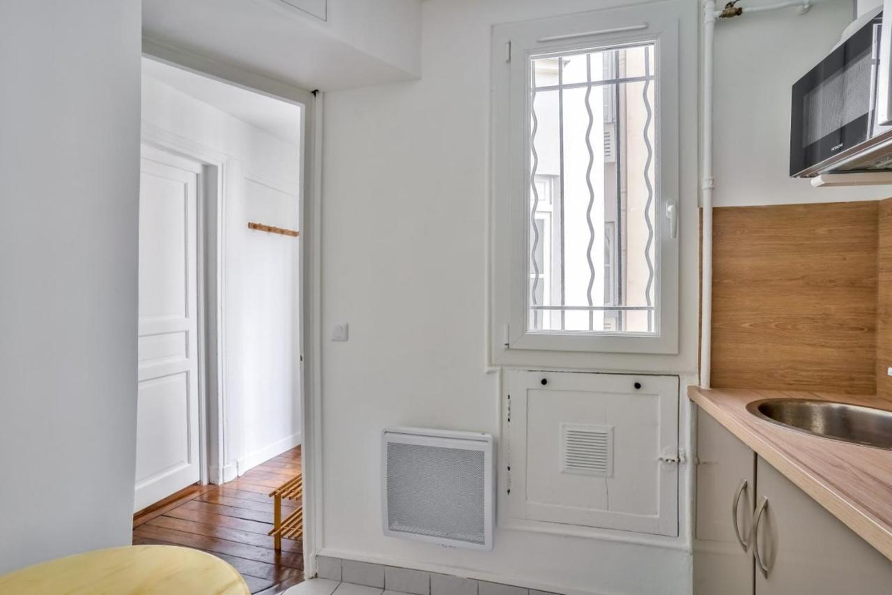 Cosy And Bright Apartment Located In Paris 18 Buitenkant foto